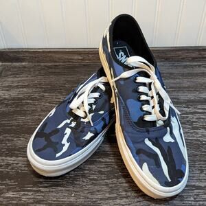 Vans Men's Navy Camo Lace Up Sneaker Size 7